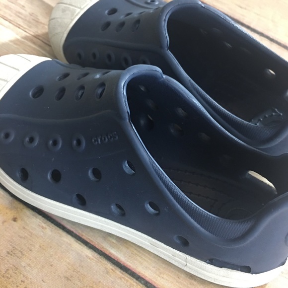 Kids {Crocs} Natives Navy - Picture 3 of 5